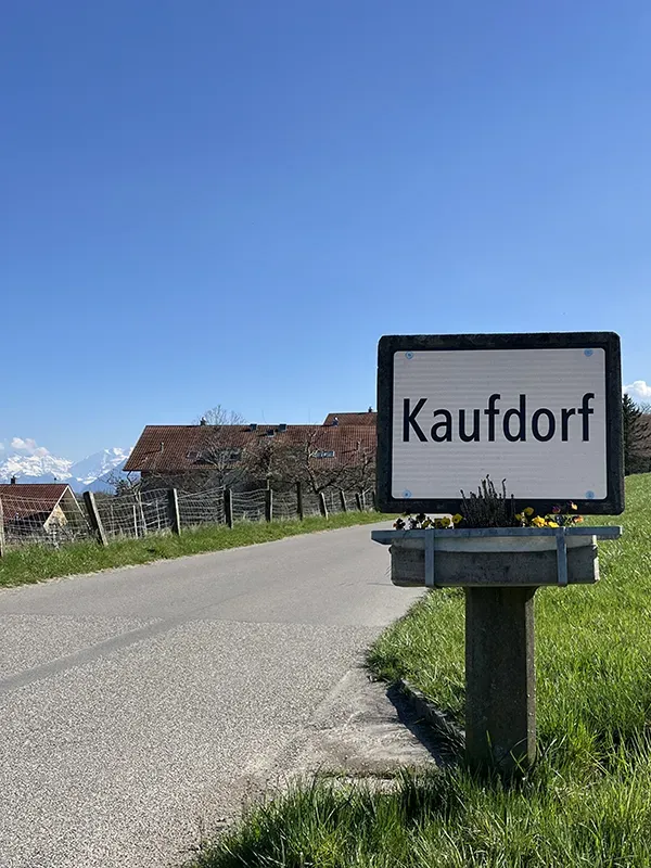 Landschaft Ortsschild Kaufdorf lokaler Gewerbeverein KMU Toffen-Kaufdorf plus